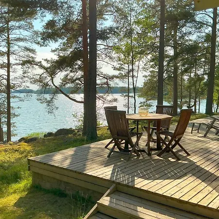Huvilat Villa Wellingholma - Private Waterfront & Sauna, West Coast Of Finland