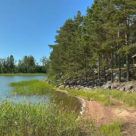 Huvilat Villa Wellingholma - Private Waterfront & Sauna, West Coast Of Finland