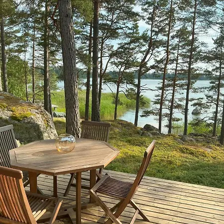 Huvilat Villa Wellingholma - Private Waterfront & Sauna, West Coast Of Finland *